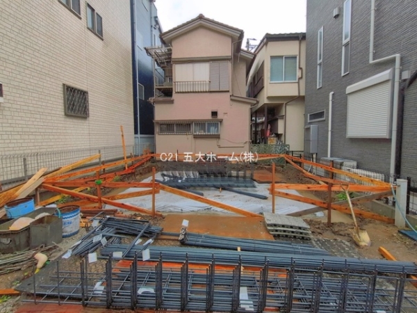 市川市鬼高３丁目の新築一戸建