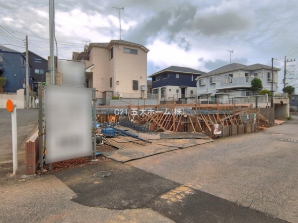 柏市逆井２丁目の新築一戸建