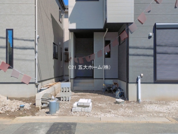 三郷市戸ケ崎１丁目の新築一戸建