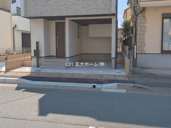 市川市塩焼３丁目の新築一戸建