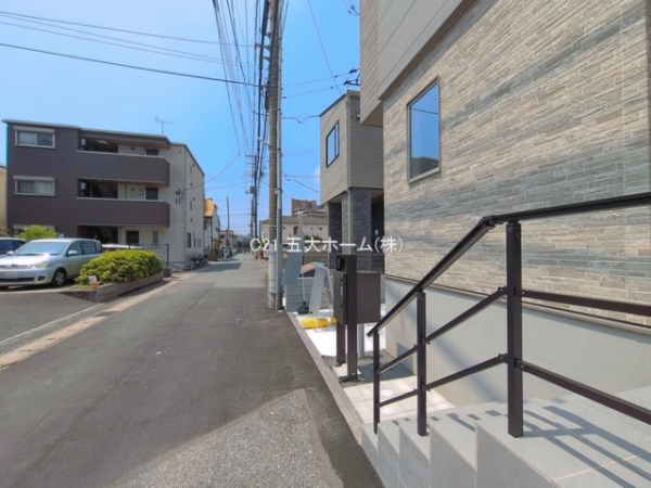 市川市鬼高１丁目の新築一戸建