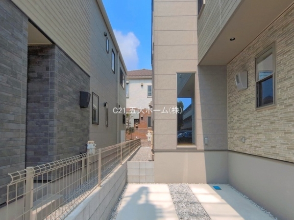 市川市鬼高１丁目の新築一戸建