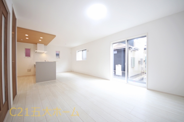 松戸市六実２丁目の新築一戸建