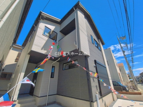 三郷市戸ケ崎１丁目の新築一戸建