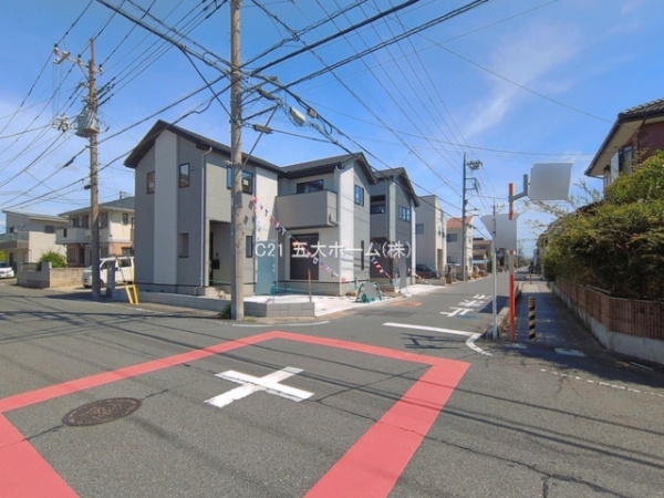 三郷市戸ケ崎１丁目の新築一戸建