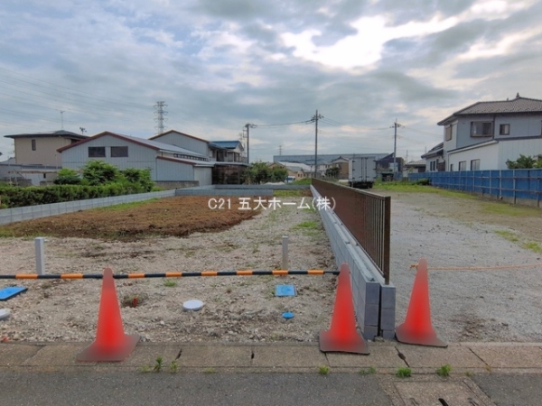 三郷市彦糸１丁目の新築一戸建