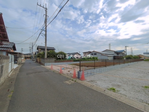 三郷市彦糸１丁目の新築一戸建