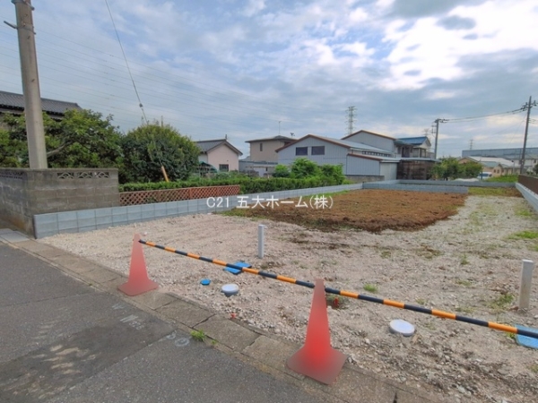 三郷市彦糸１丁目の新築一戸建