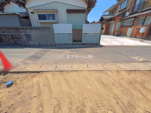 三郷市彦糸１丁目の新築一戸建