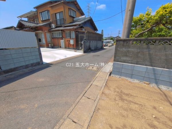 三郷市彦糸１丁目の新築一戸建