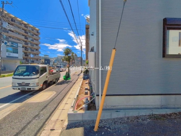 市川市鬼高３丁目の新築一戸建