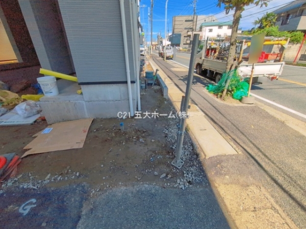 市川市鬼高３丁目の新築一戸建
