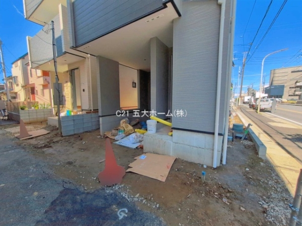市川市鬼高３丁目の新築一戸建