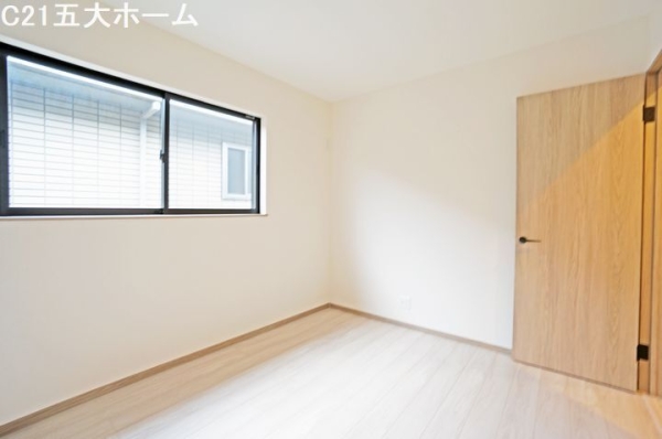 柏市あかね町
