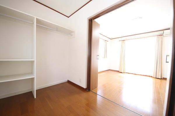 松戸市新松戸６丁目の中古一戸建て