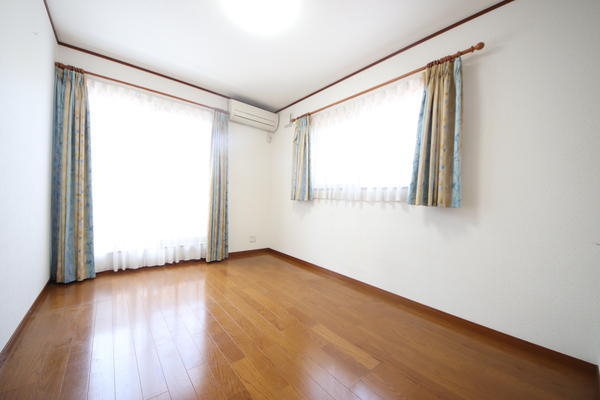 松戸市新松戸６丁目の中古一戸建て