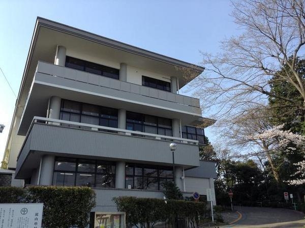 流山ニューステージ２１ヒルサイドコート壱番館(流山市立中央図書館)