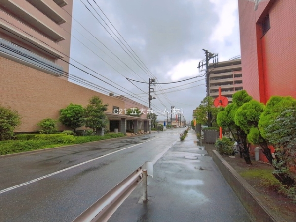 クレストフォルム市川南ウッドスクエア