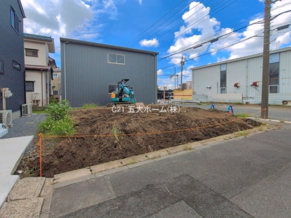 三郷市鷹野３丁目の新築一戸建