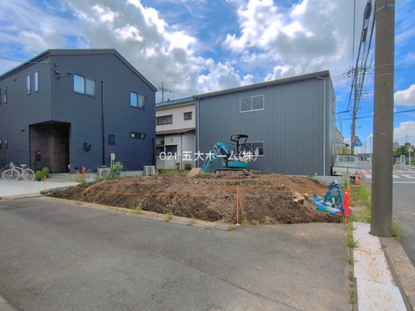 三郷市鷹野３丁目の新築一戸建