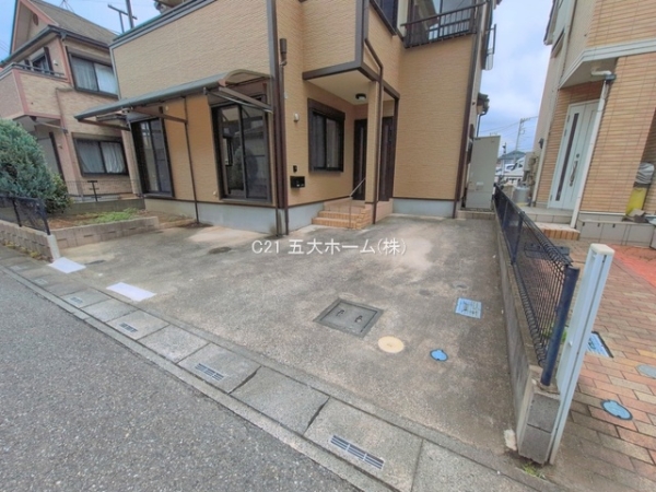 三郷市彦成１丁目の中古一戸建て