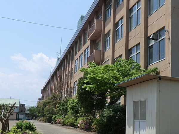 八王子市南陽台１丁目の中古一戸建て(八王子市立由木中学校)