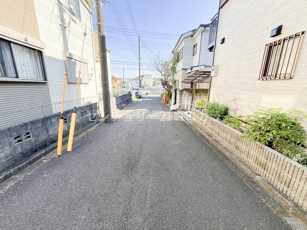 八王子市小比企町の中古一戸建て
