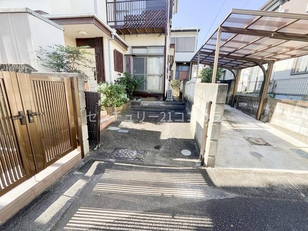 八王子市小比企町の中古一戸建て