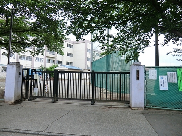 八王子市泉町　新築一戸建て・全2棟　1号棟(八王子市立四谷中学校)