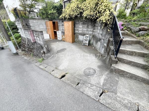 八王子市初沢町の中古一戸建て