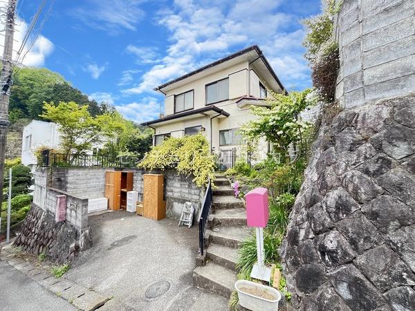 八王子市初沢町の中古一戸建て