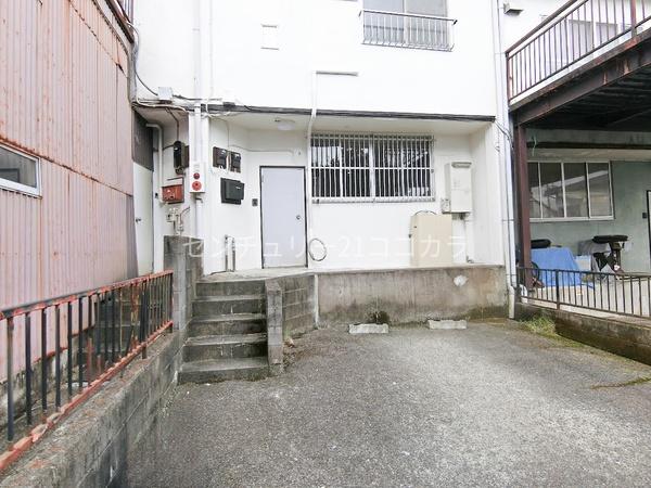 八王子市西寺方町　店舗付住宅