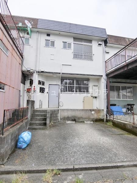 八王子市西寺方町　店舗付住宅