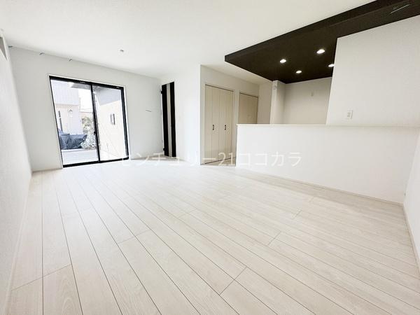 相模原市南区麻溝台8丁目　新築一戸建て・全2棟　2号棟