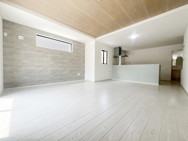 八王子市緑町　新築一戸建て　１号棟