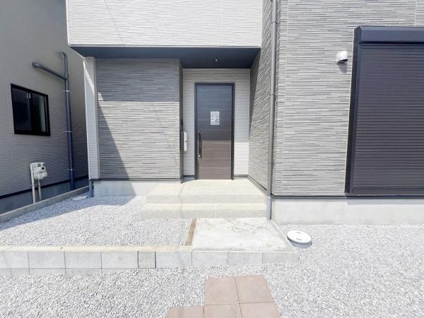 八王子市緑町　新築一戸建て　2号棟