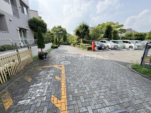 長池公園せせらぎ通り北　中古マンション