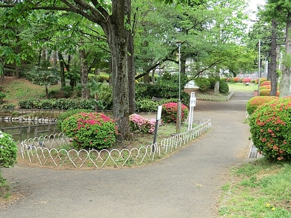 八王子市子安町1丁目の土地(六本杉公園)
