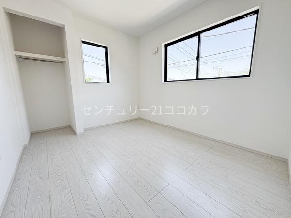 八王子市緑町　新築一戸建て