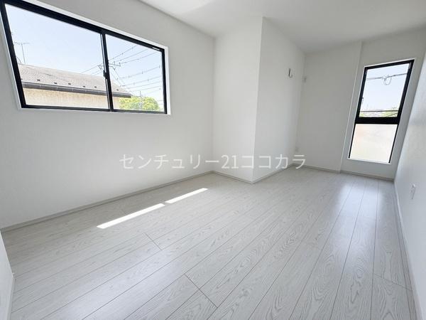 八王子市緑町　新築一戸建て
