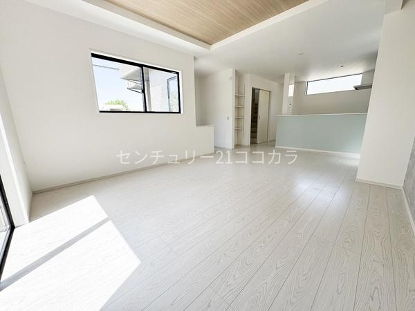 八王子市緑町　新築一戸建て