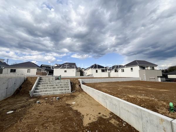 八王子市中山　土地　2区画　建築条件なし
