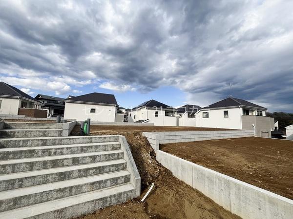 八王子市中山　土地　2区画　建築条件なし