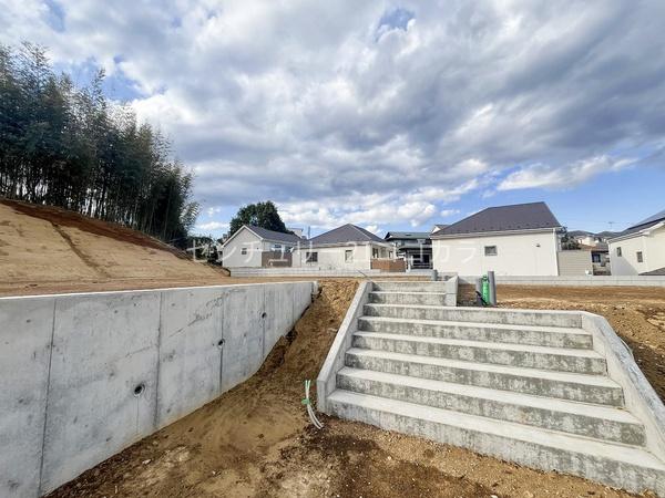 八王子市中山　土地　3区画　建築条件なし