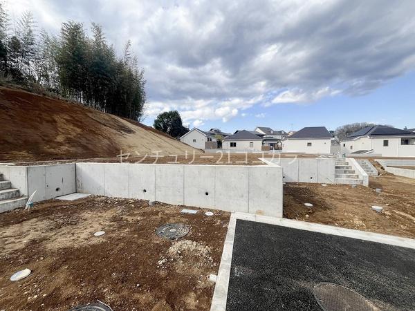 八王子市中山　土地　4区画　建築条件なし