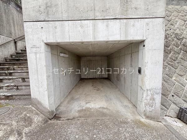 八王子市元八王子町３丁目の中古一戸建て