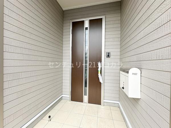 八王子市中野上町3丁目　新築一戸建て　全3棟　2号棟
