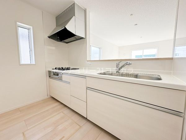 八王子市諏訪町　新築一戸建て　3号棟