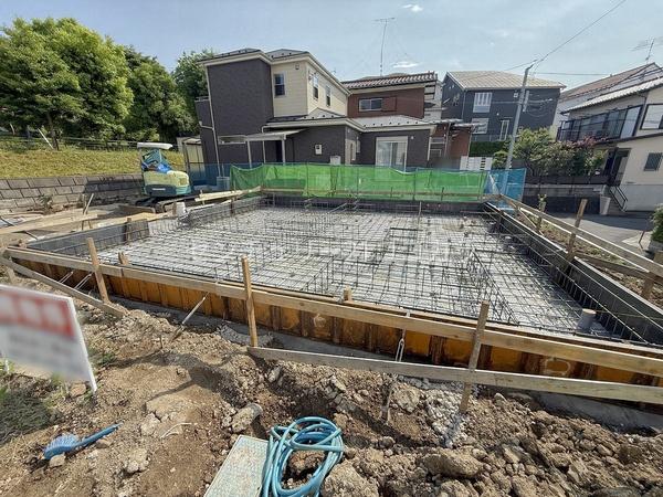 八王子市絹ケ丘１丁目の新築一戸建