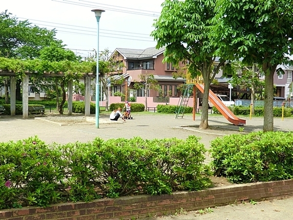 日野市平山 新築一戸建て・全4棟 4号棟(沢田公園)